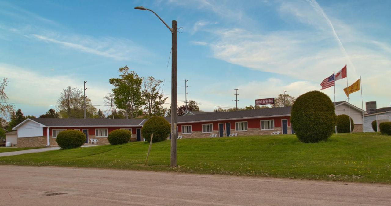 Maple Leaf Inn & Suites Kincardine Esterno foto